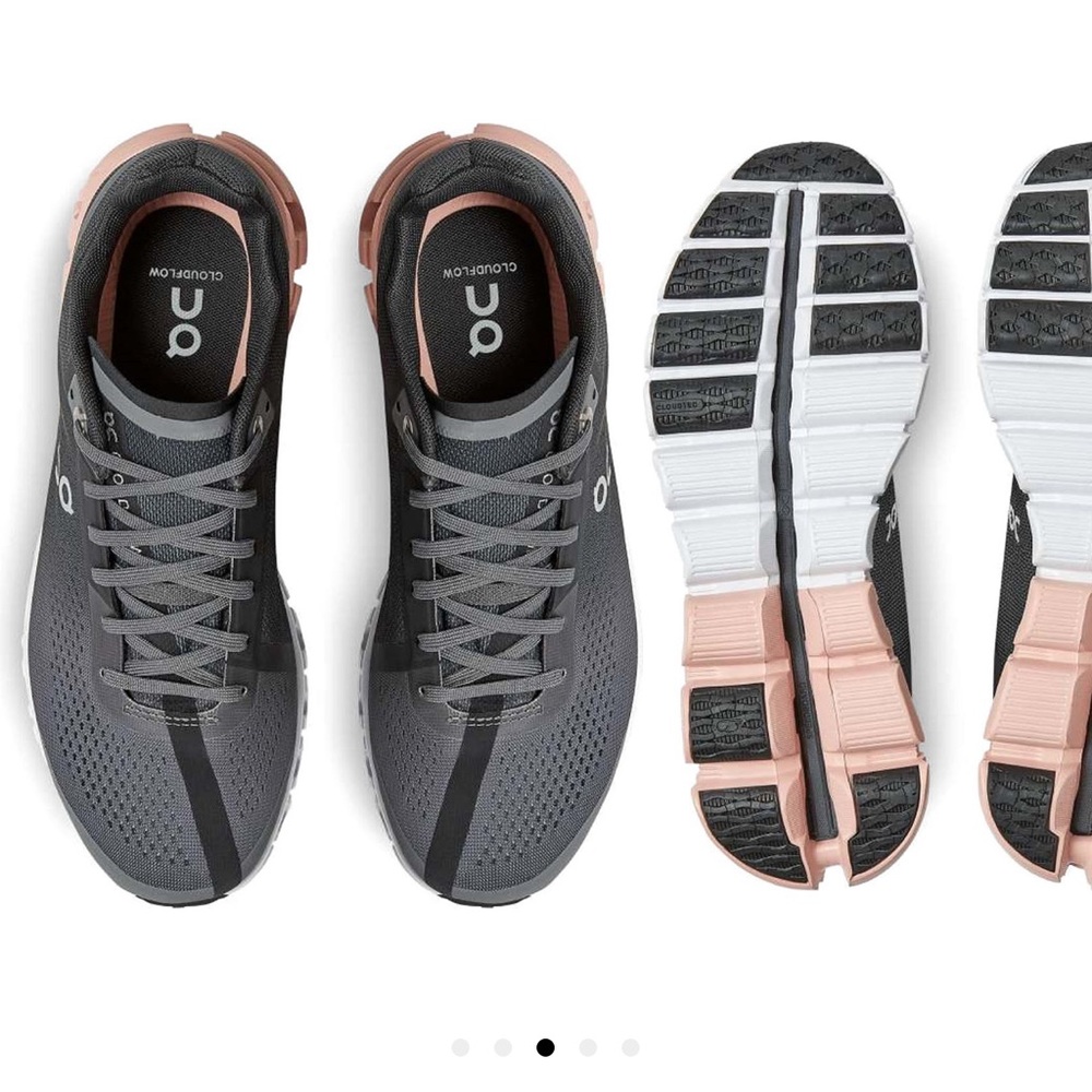 On Cloudflow Running shoes